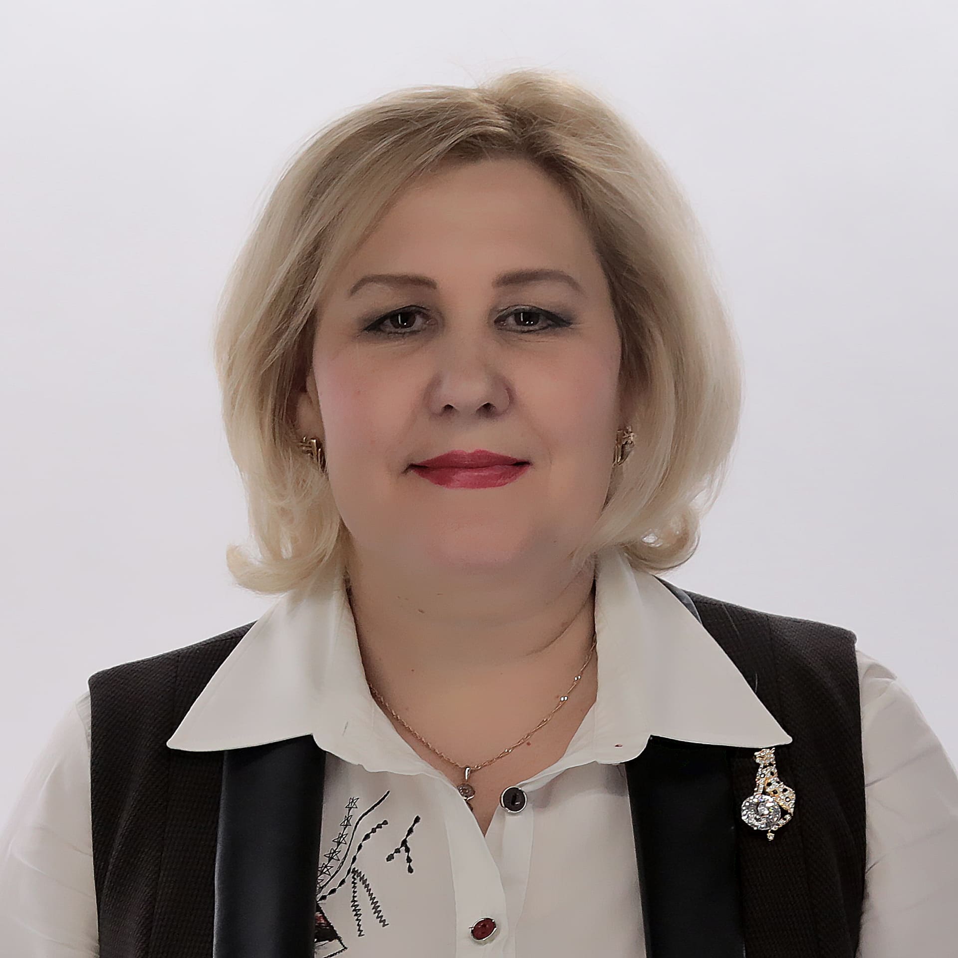 УЛЬЯНОВА Валентина Владимировна